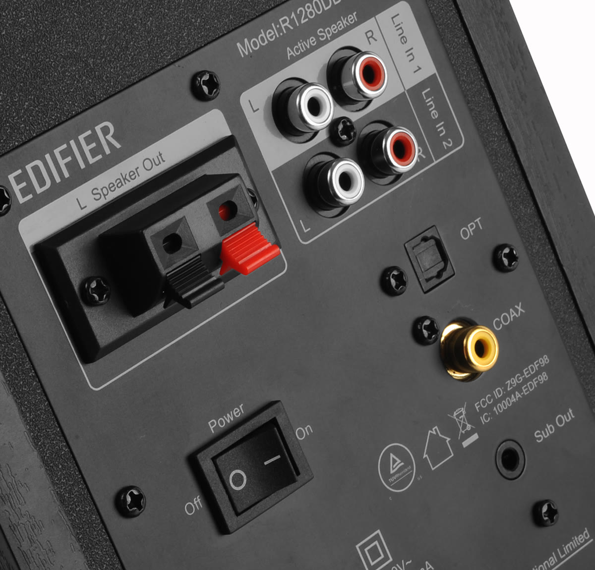 Expand to 2.1 with Subwoofer Output